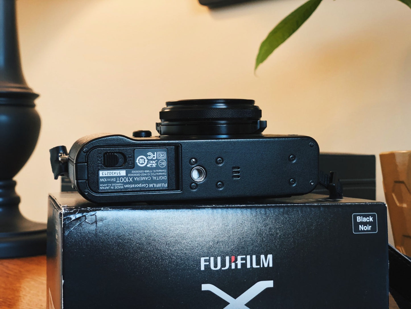 Fujifilm X100T Camera (Glimmerglass 1, Hoage Hood, Thumb Grip Included!)