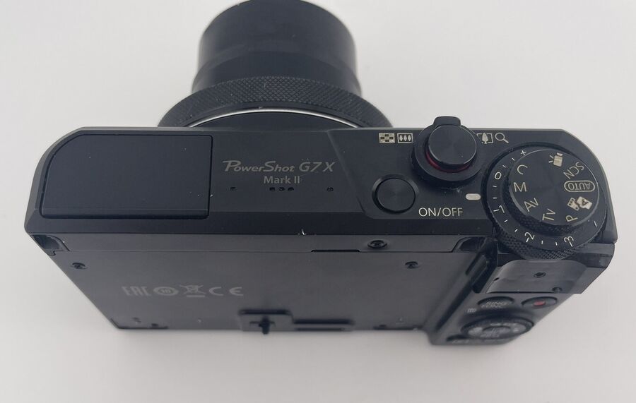 Canon PowerShot G7 X Mark II 20.1 MP Compact Digital Camera