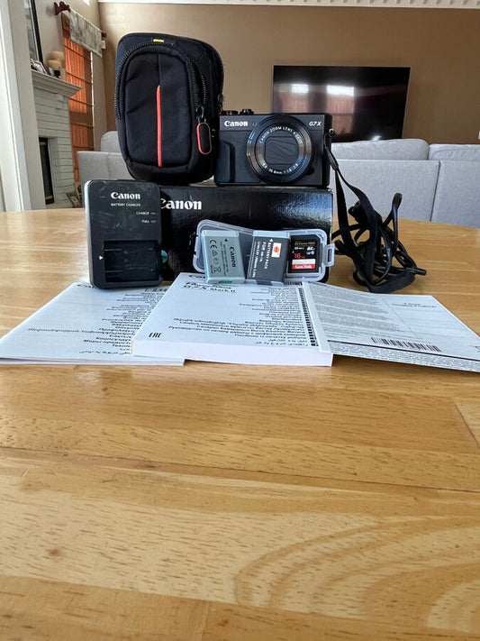 Canon G7 x Mark II 20.1MP Digital Camera 4.2x Optical Zoom Full-HD BUNDLE