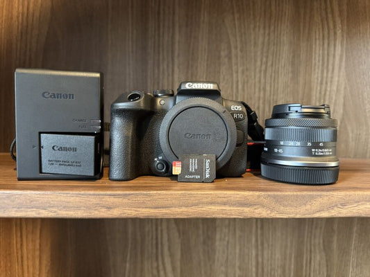 Canon EOS R10 Mirrorless Camera with rf-s 18-45 f/4.5-6.3 IS STM Lens - Black